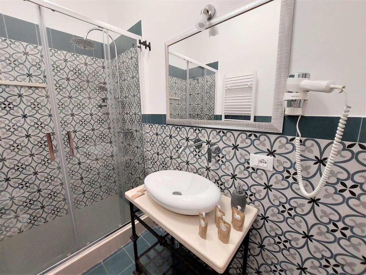 פלרמו Leone Apartments מראה חיצוני תמונה
