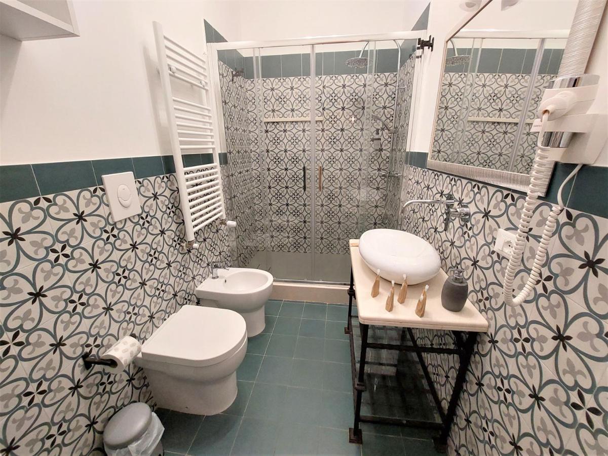 פלרמו Leone Apartments מראה חיצוני תמונה