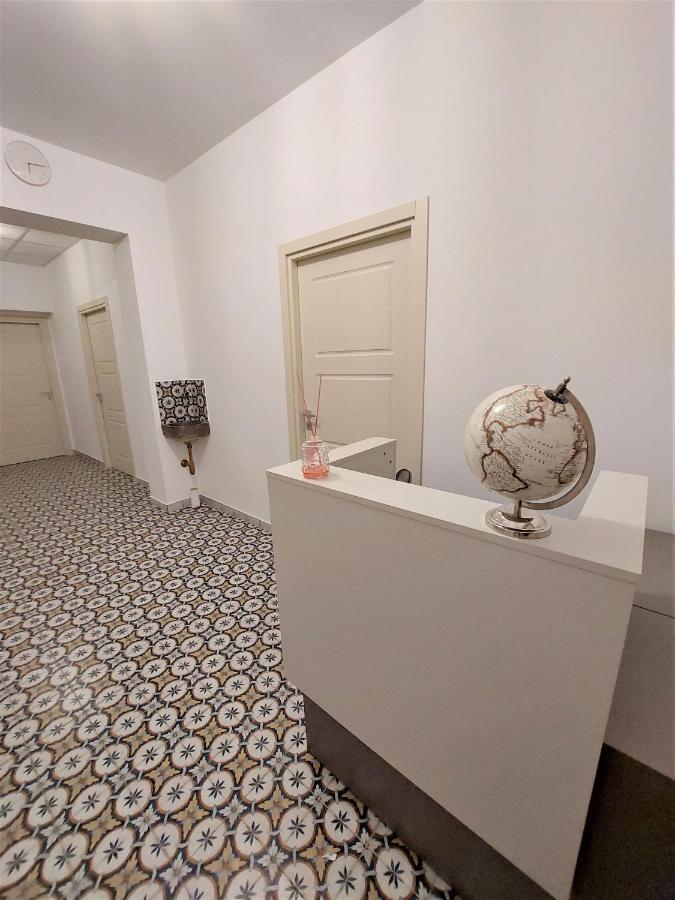 פלרמו Leone Apartments מראה חיצוני תמונה